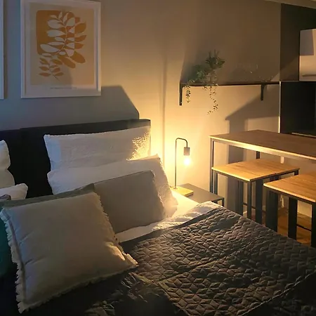 Cozy In Center Apartament