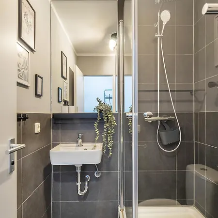 Cozy In Center Apartament