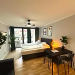 Апартаменты Cozy In Center