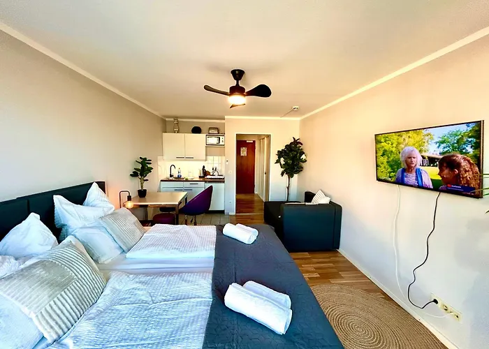Cozy In Center Апартаменты *